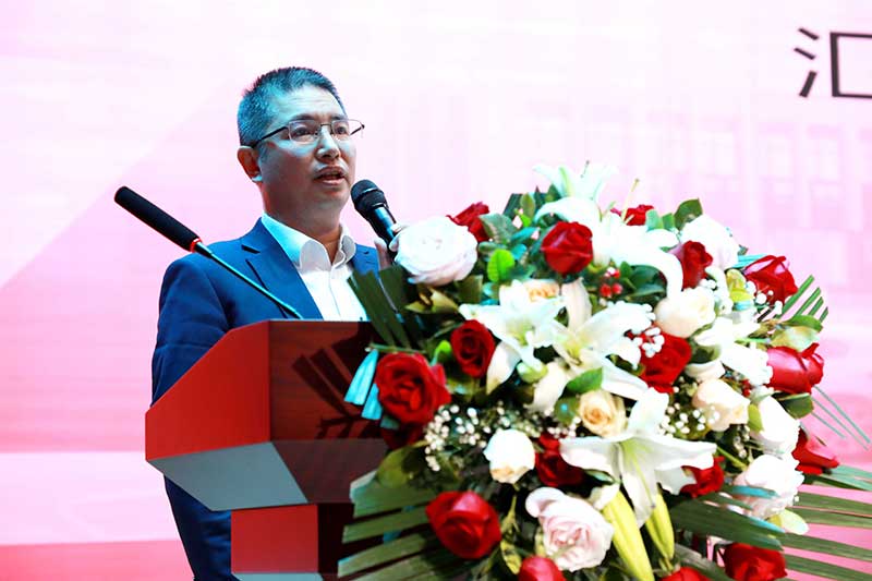 73705796.jpg 076A1053.jpg